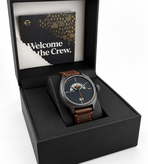 The Discovery 38 Classic in its black Call Sign presentation box.